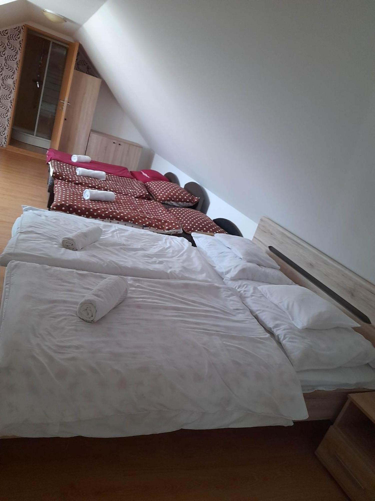 Bed and Breakfast Kemences Fogado Tardos Экстерьер фото