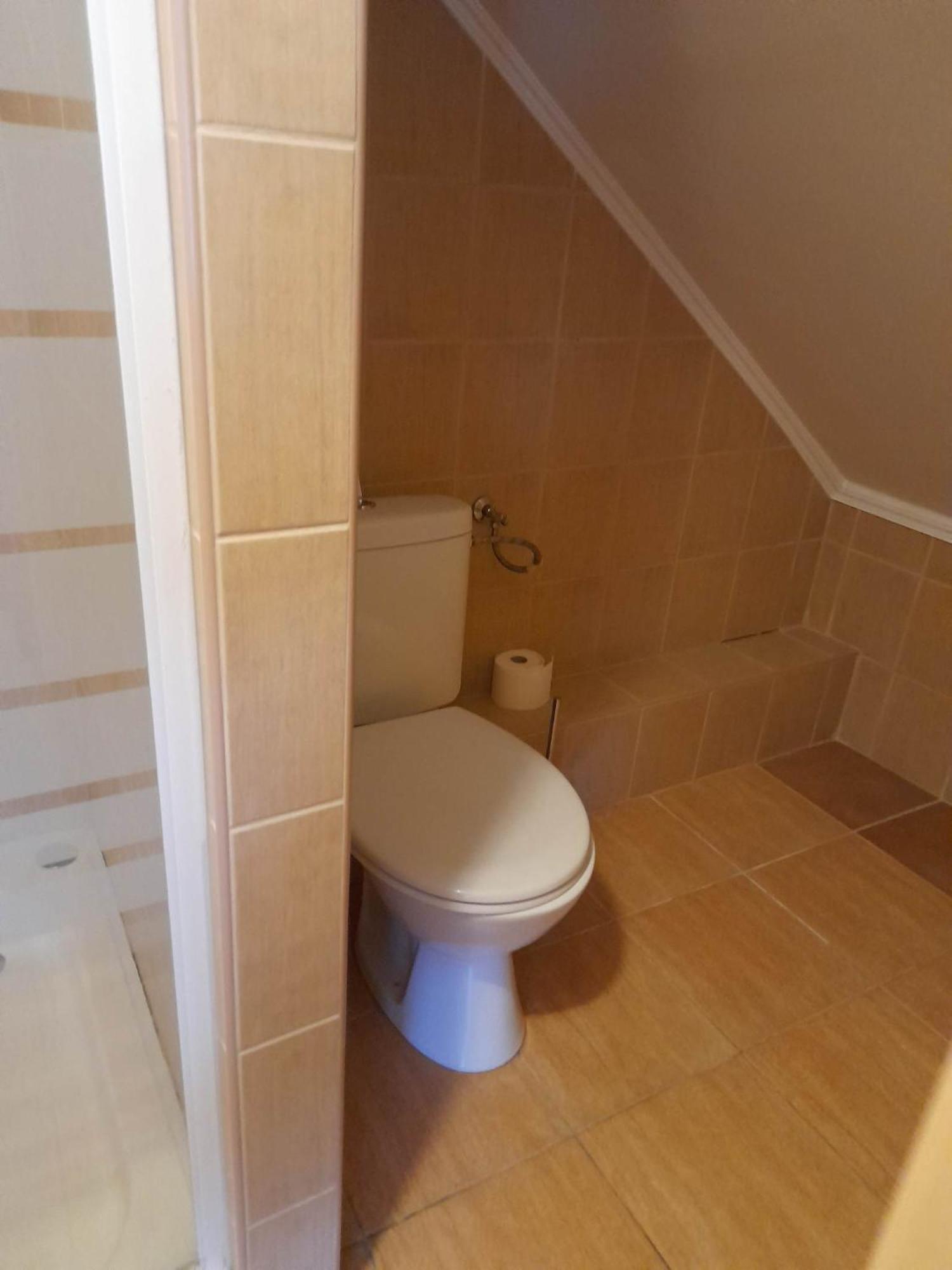 Bed and Breakfast Kemences Fogado Tardos Экстерьер фото