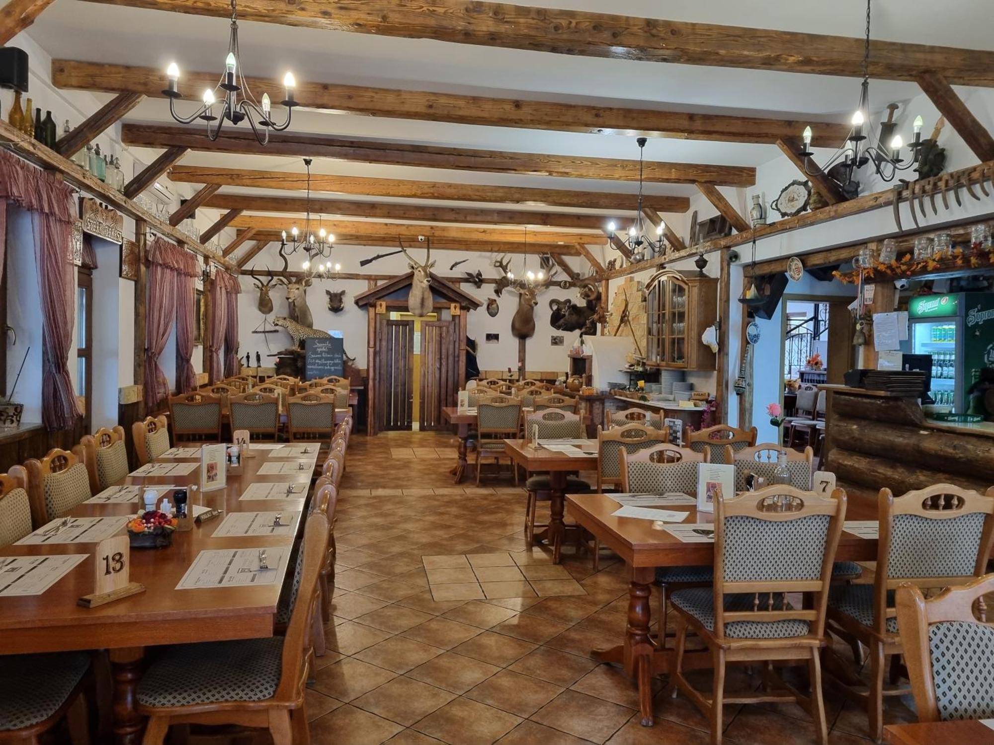 Bed and Breakfast Kemences Fogado Tardos Экстерьер фото