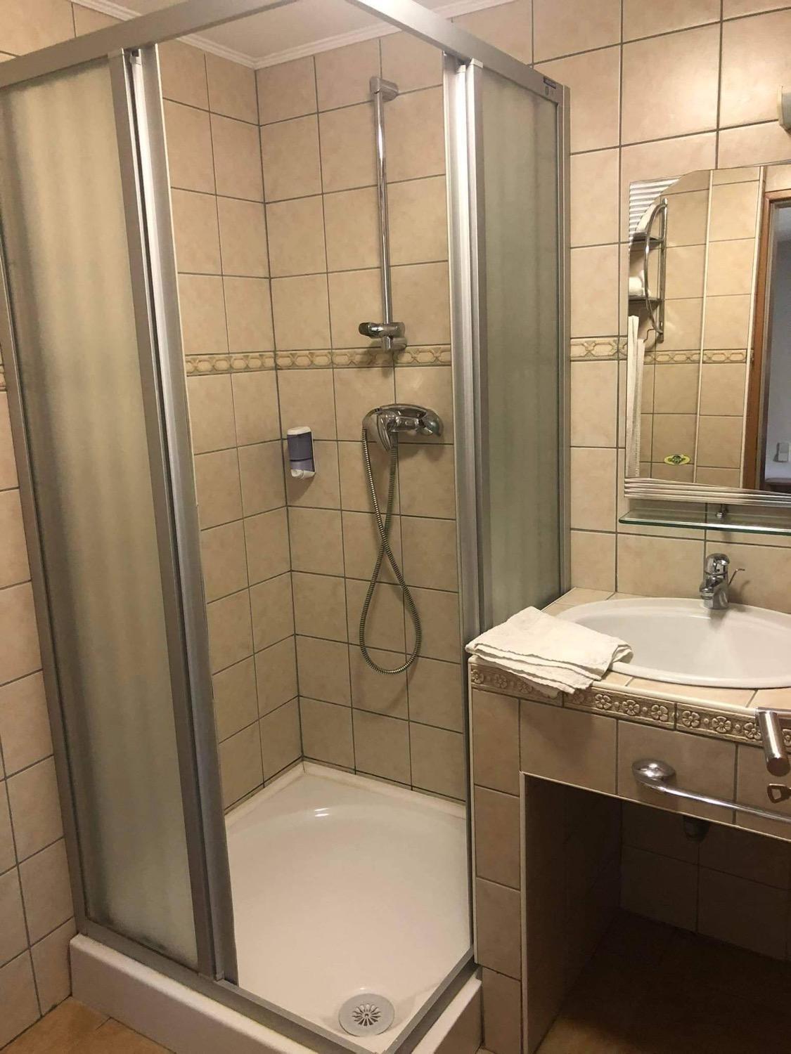 Bed and Breakfast Kemences Fogado Tardos Экстерьер фото